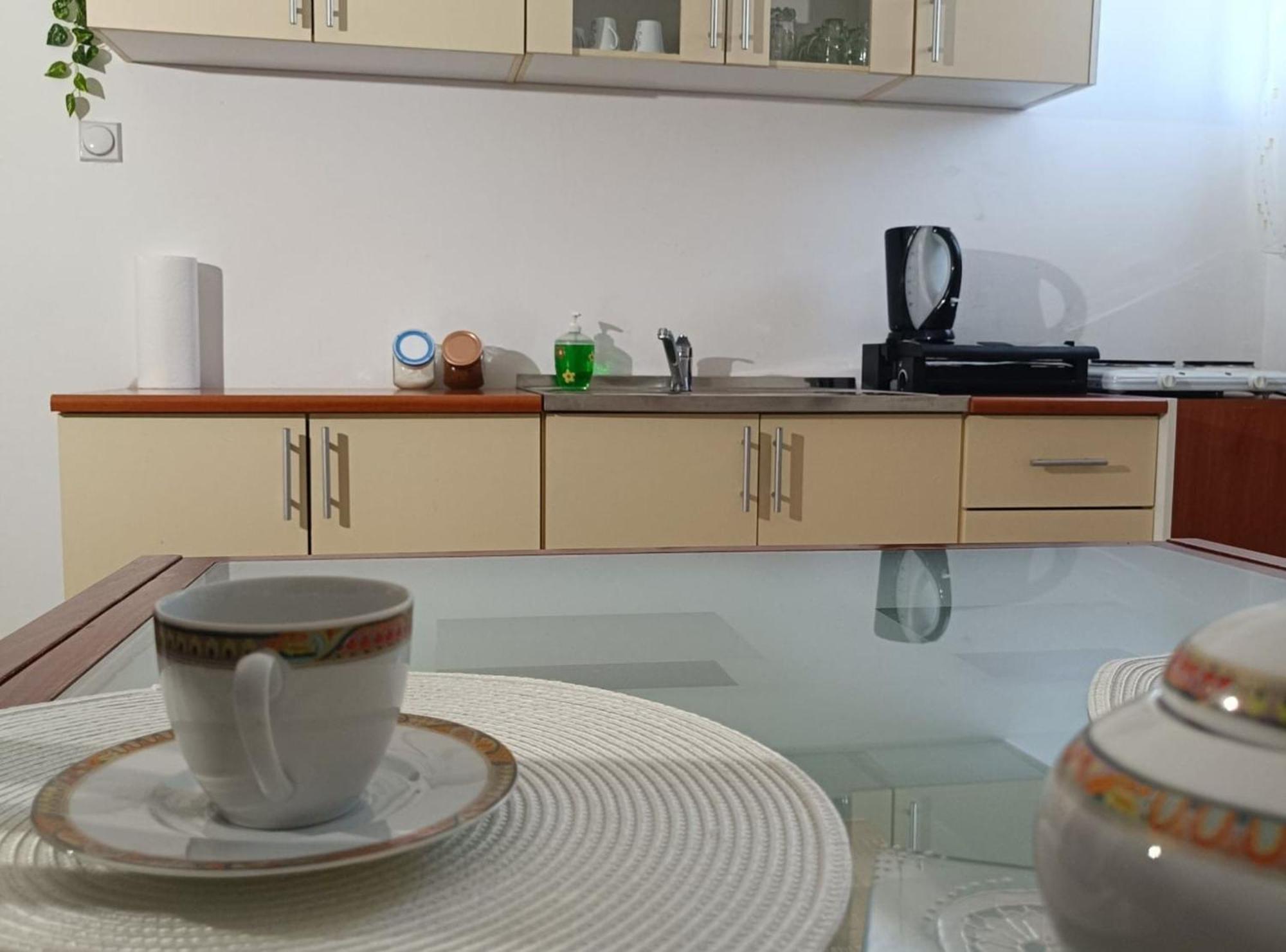 Apartmani Tea I Toni Gradiste 外观 照片