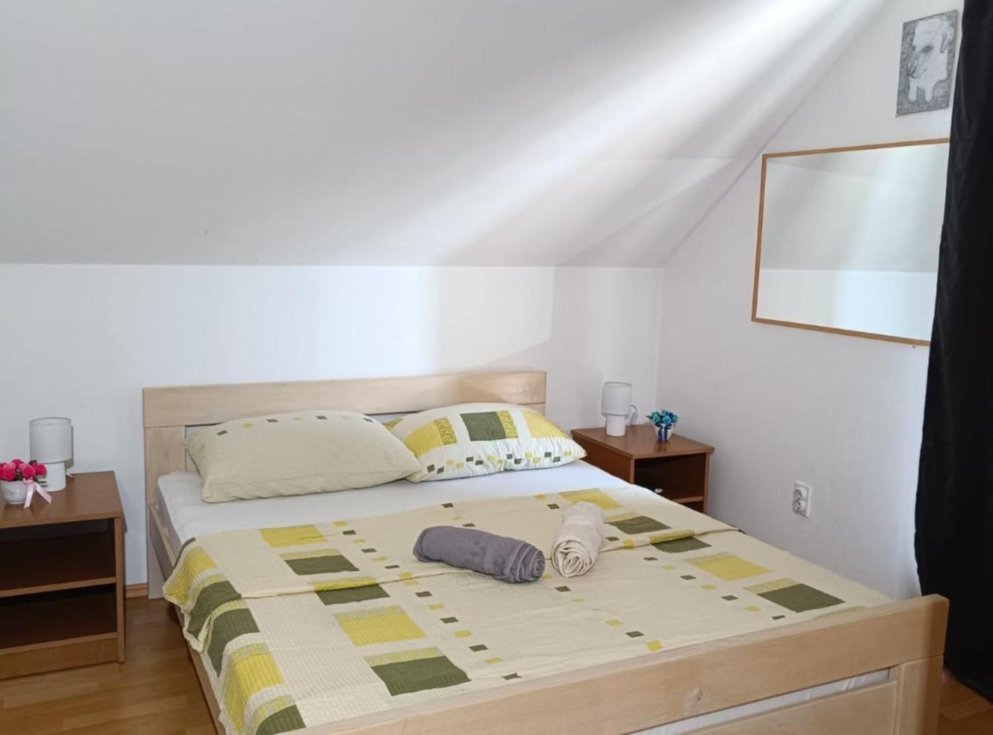 Apartmani Tea I Toni Gradiste 外观 照片