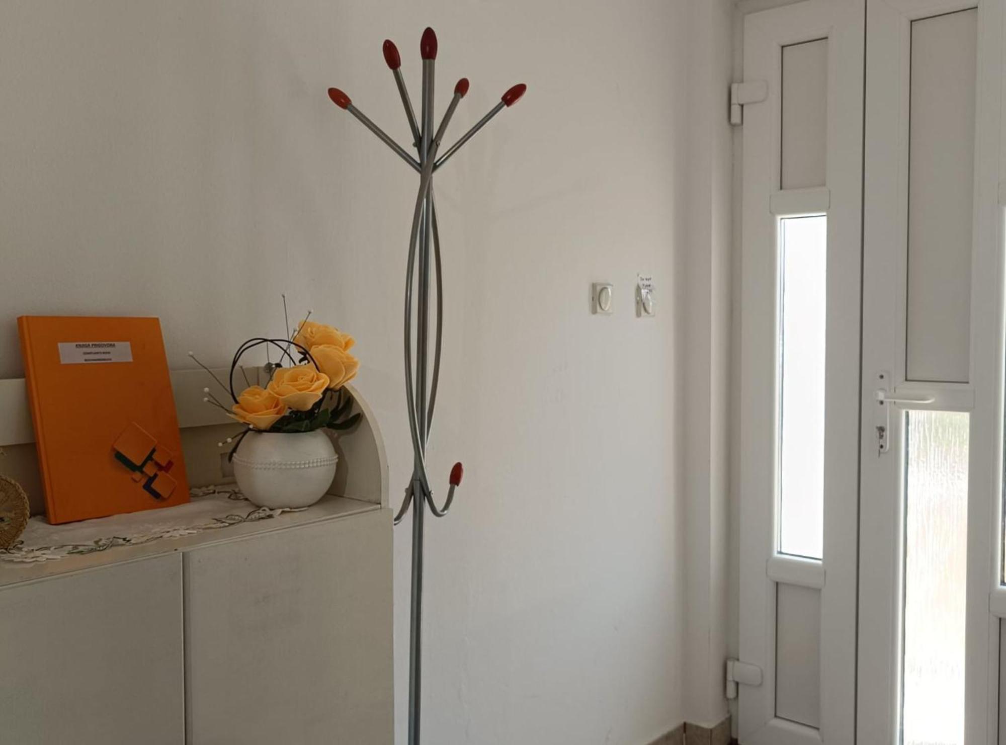 Apartmani Tea I Toni Gradiste 外观 照片