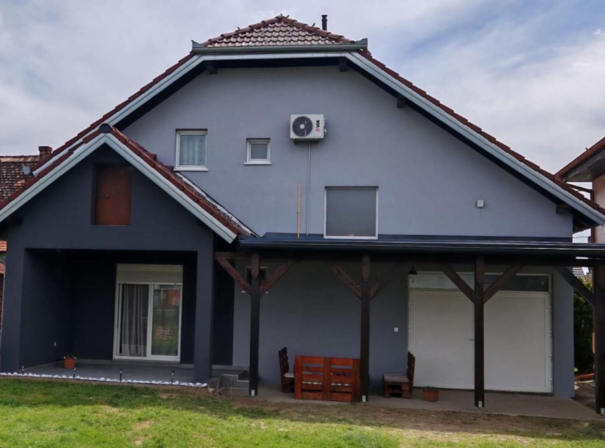 Apartmani Tea I Toni Gradiste 外观 照片